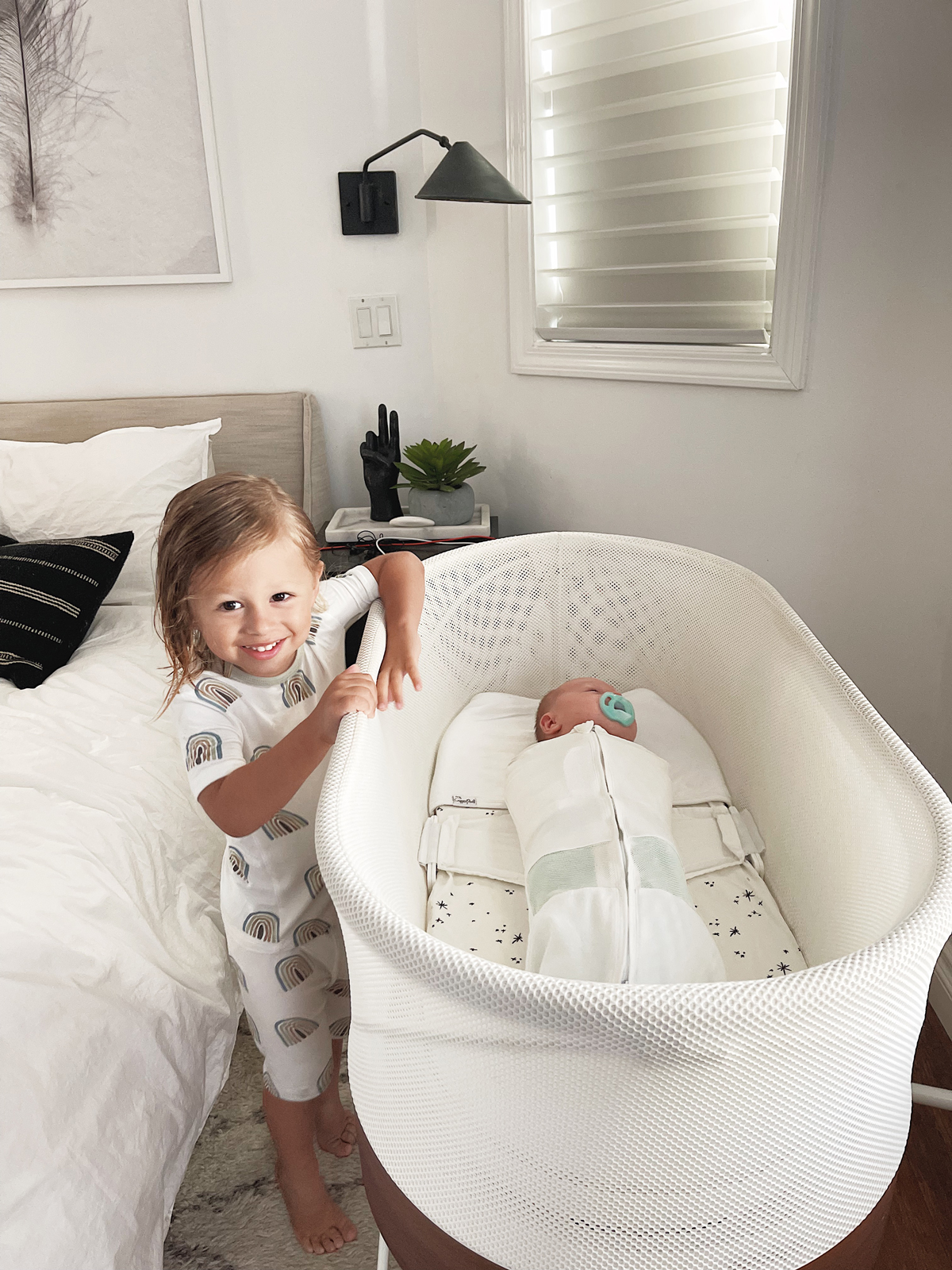 eatsleepwear newborn baby essentials the happiest baby snoo smart bassinet